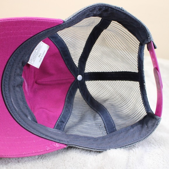 Patagonia Hat Cap Womens Snap Back Gray Pink Bear Logo Trucker Outdoors Hike - Picture 7 of 9